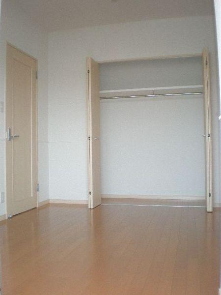 セゾンドール貝塚