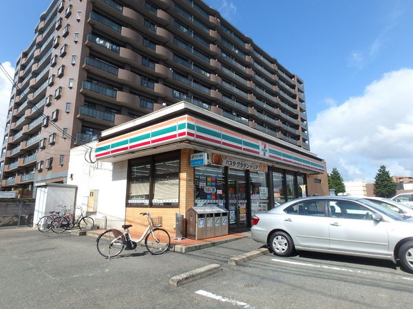 クレスティ空港前(セブンイレブン志免別府店)