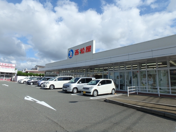 クレスティ空港前(西松屋福岡空港東店)