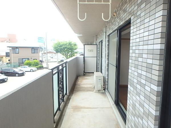クレスティ空港前