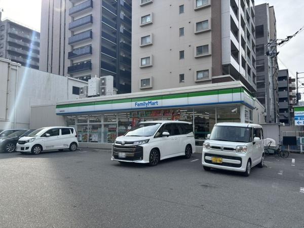ゼクシオン博多(ファミリーマート博多東住吉店)