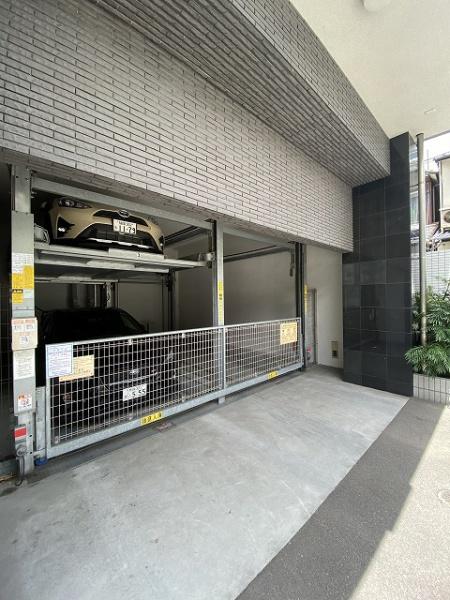 グラディート吉塚駅東
