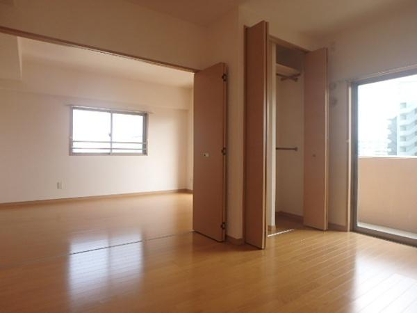 アコール県庁前