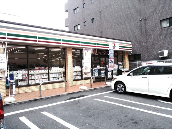 モダンパラッツォ博多デュオグランデWest(セブンイレブン博多美野島1丁目店)