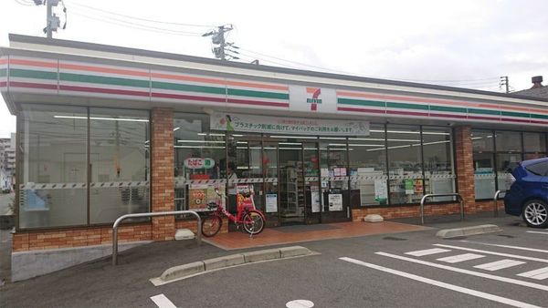 博多グランドレジデンス(セブンイレブン博多東那珂1丁目店)