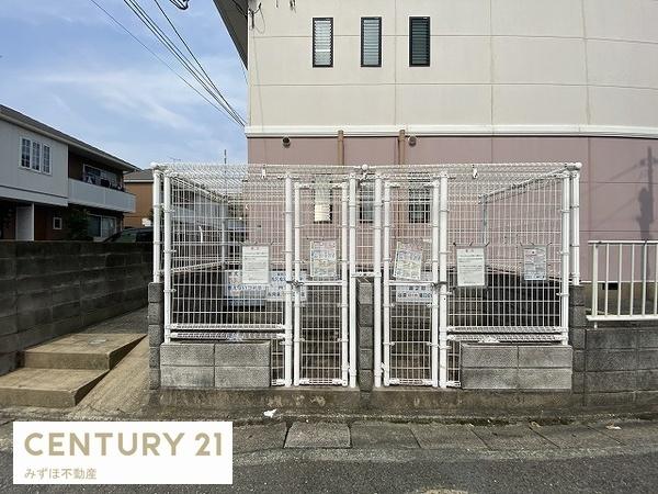 ラックビレッジ