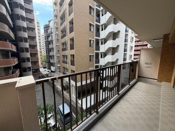 福岡市中央区荒戸２丁目のマンション