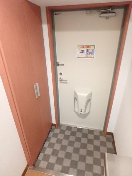 ロイヤル博多駅東84