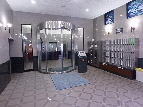 ロイヤル博多駅東84
