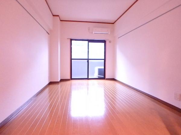 ロイヤル博多駅東84