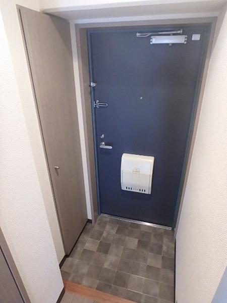 リファレンス県庁口(玄関)