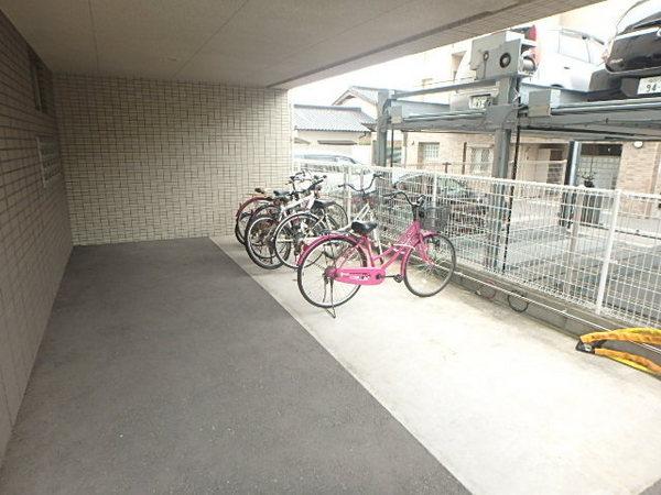 ソレイユユニバ通り