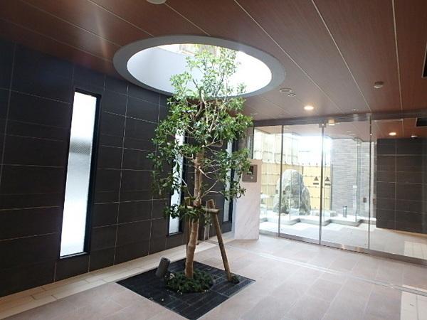 ザ・クロスメント