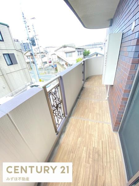 ブランシュシュ空港通り