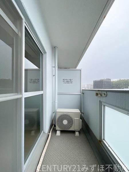 リュミエール空港前