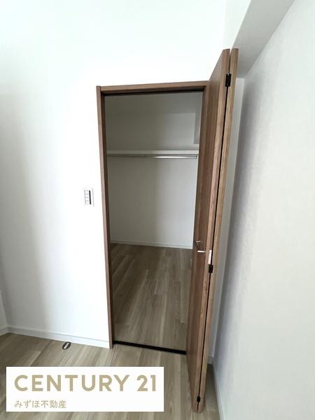 ニッシンビル