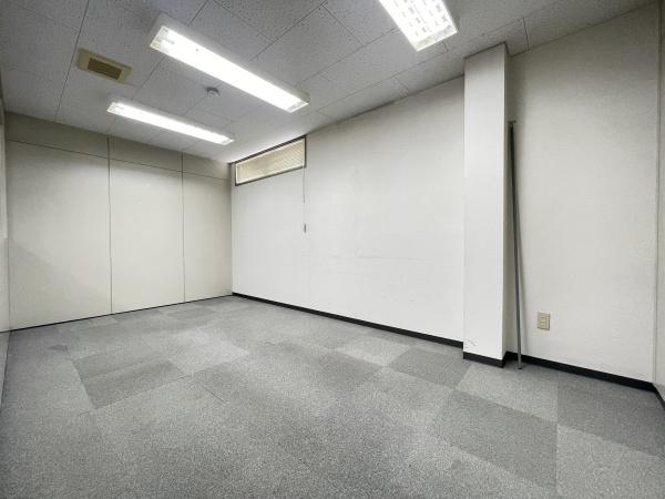 ユース福岡ビル