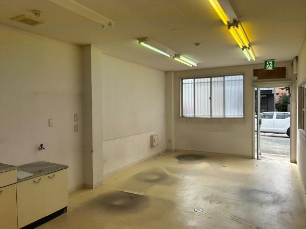福岡市博多区山王１丁目の倉庫