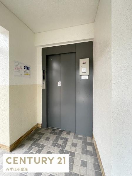 アソシエート前田