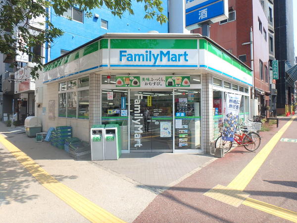 福岡市中央区荒戸２丁目のマンション(ファミリーマート荒戸二丁目店)