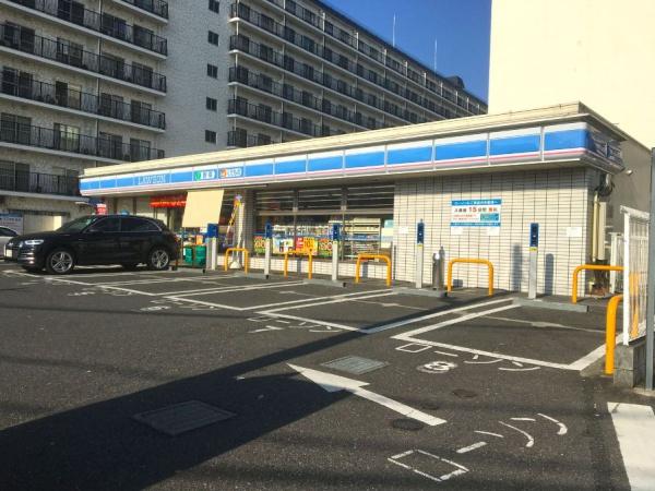 グランヴェール代々木西原(ローソン渋谷幡ヶ谷一丁目店)