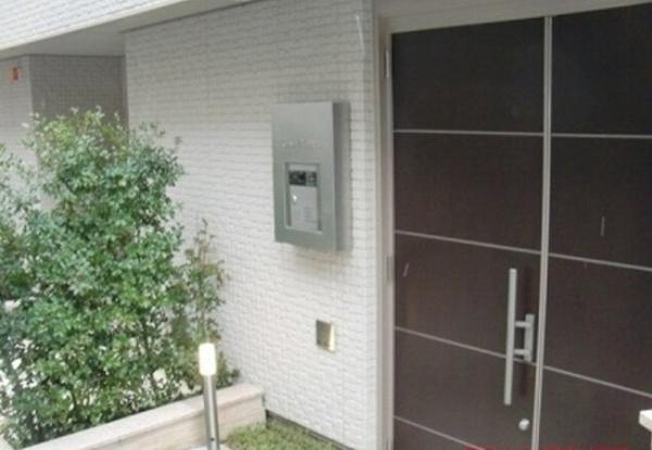 渋谷区初台２丁目のマンション