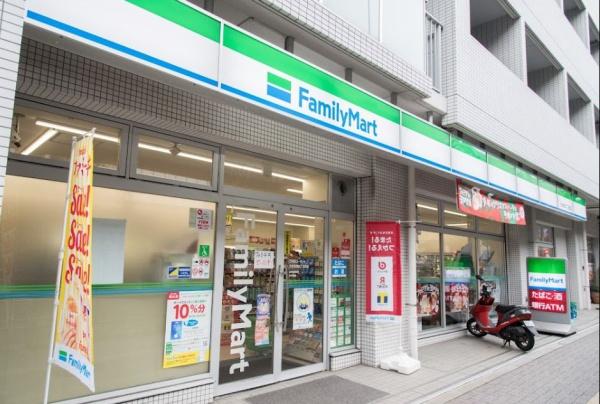 ラ・リュエル笹塚(ファミリーマート渋谷笹塚二丁目西店)