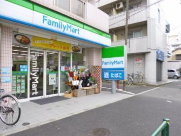グレンパーク駒場 E棟(ファミリーマート世田谷淡島通り店)