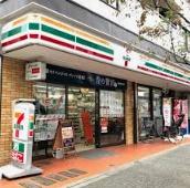 カスタリア新宿夏目坂(セブンイレブン新宿若松町店)
