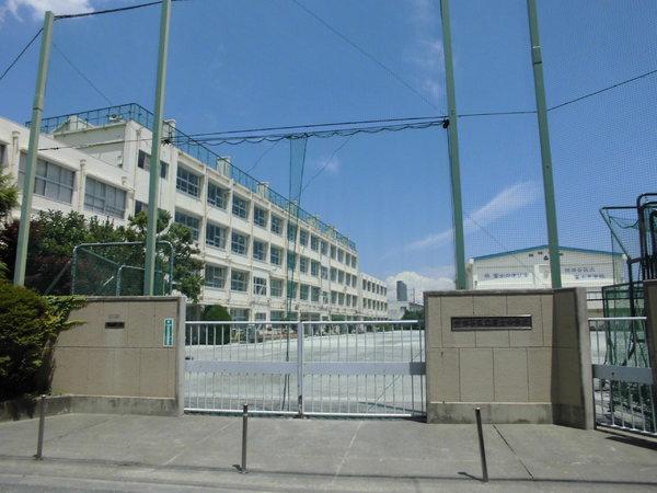 J’sコート駒場東大(世田谷区立富士中学校)