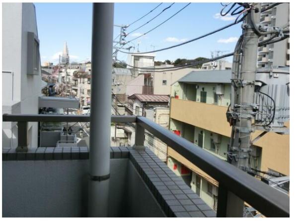 渋谷区代々木５丁目のマンション
