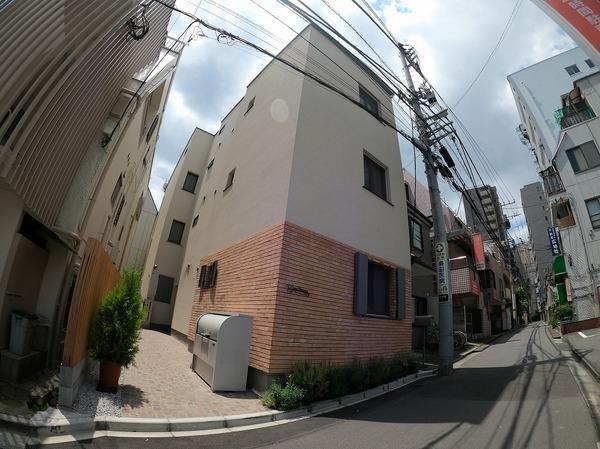 ComoYotsuya