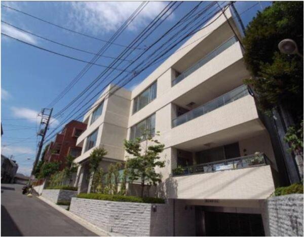 渋谷区元代々木町のマンション