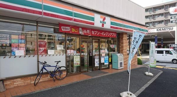 ソサエティ柿の木坂アネックス(セブンイレブン目黒環七柿の木坂店)