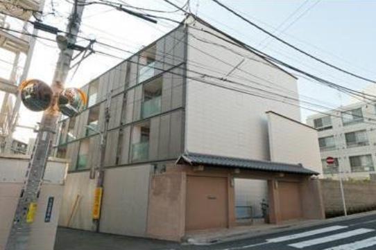 渋谷区代々木４丁目のマンション