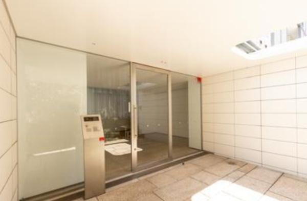 渋谷区代々木４丁目のマンション