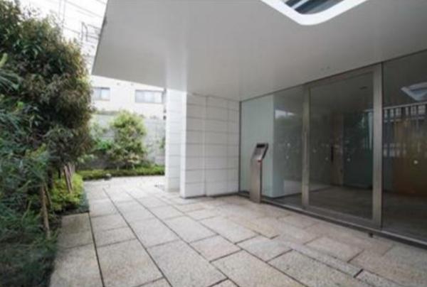 渋谷区代々木４丁目のマンション