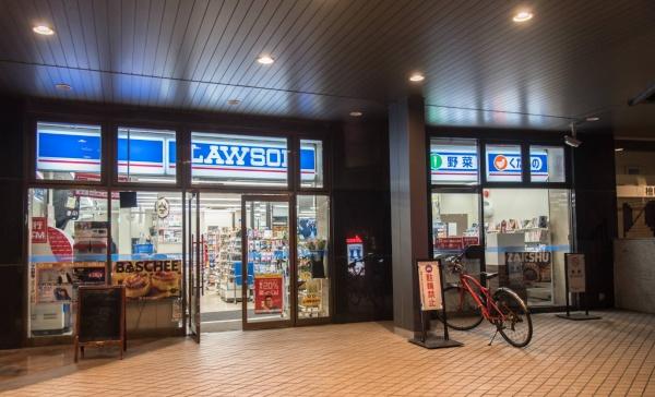 パークアクシス虎ノ門(ローソン港赤坂九丁目店)