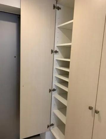 モデリアブリュット参宮橋(玄関)