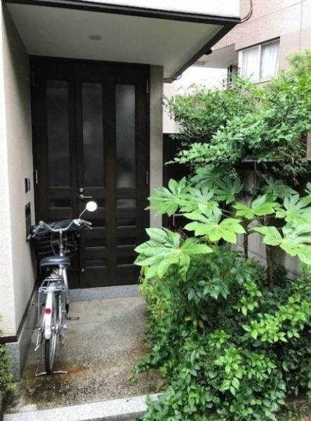 代々木5丁目貸家