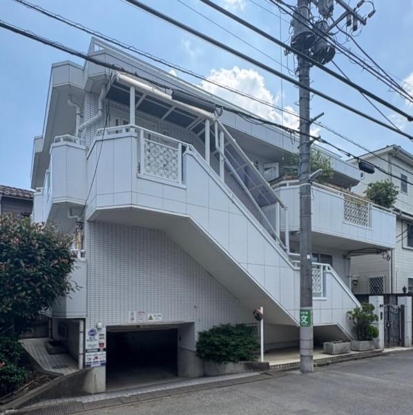 富ヶ谷二丁目アパートメント