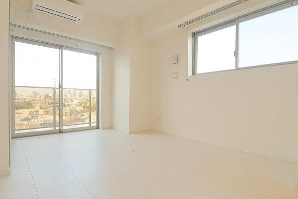 PREMIUMCUBE代々木上原(リビング)