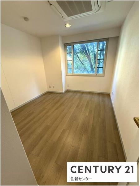 コートアネックス大山町(洋室)