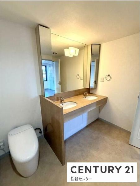 コートアネックス大山町(トイレ)