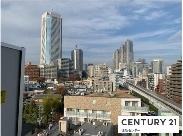 渋谷区初台１丁目のマンション