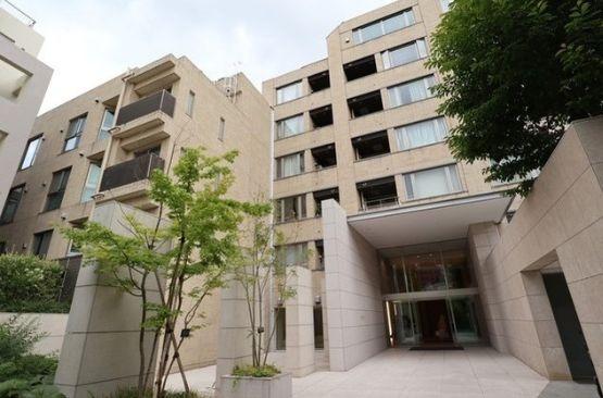 ミッドガーデン赤坂氷川