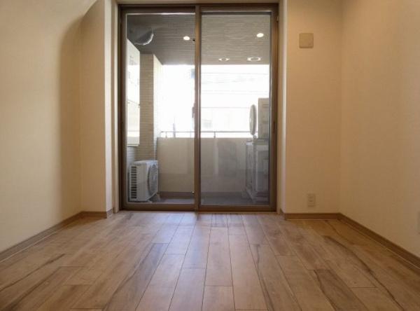 ミッドガーデン赤坂氷川