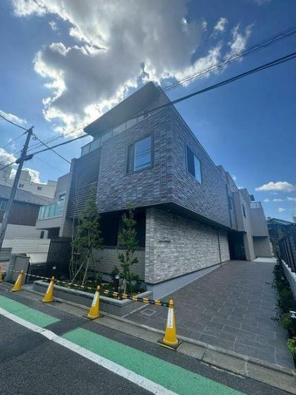 世田谷区北沢１丁目のマンション