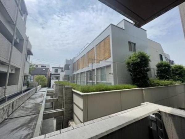 オープンレジデンシア表参道est