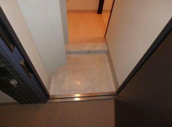 D’クラディアイヴァン初台
